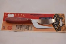 Fischschupper mit Messer