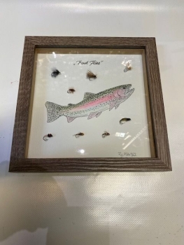 Wanduhr mit Fliegenmuster